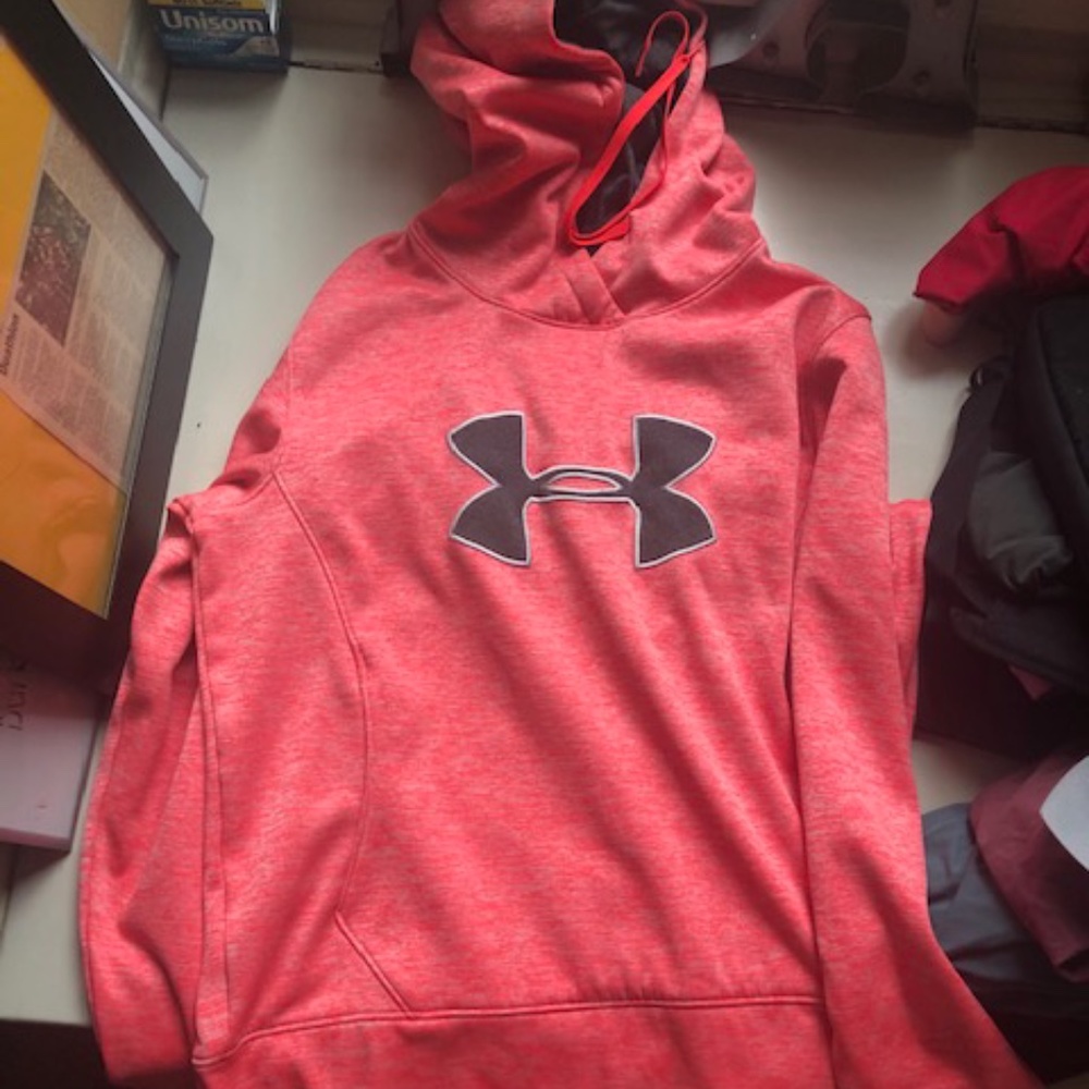 Under Armour Sweatshirt